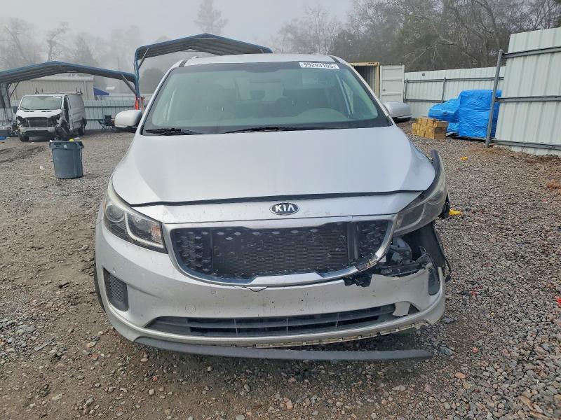 Photo 5 from auction – 2016 KIA SEDONA LX with VIN KNDMB5C18G6212424