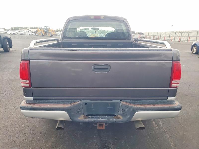 Photo 6 from auction – 2003 DODGE DAKOTA QUA with VIN 1D7HL48N93S122369