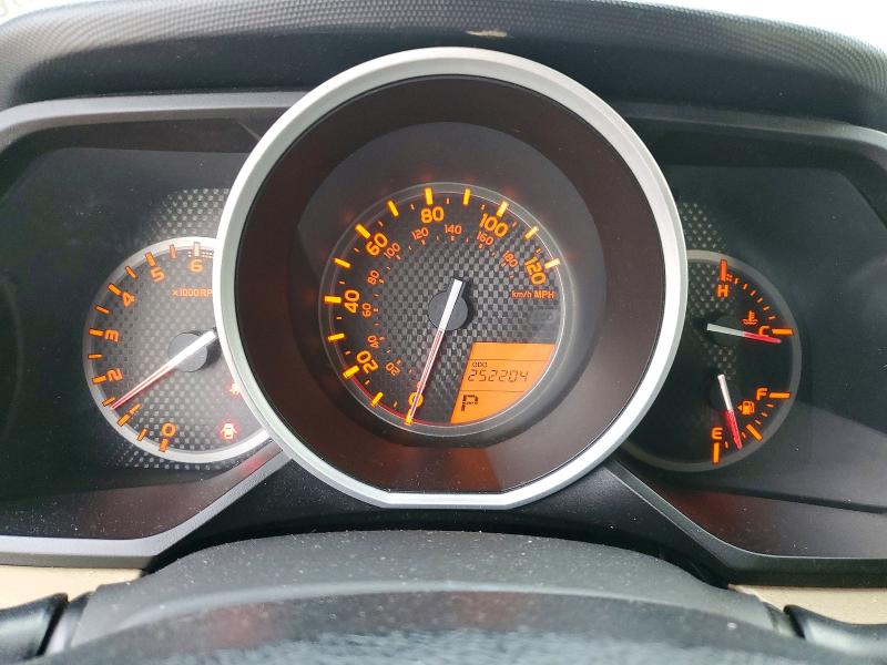 Photo 9 from auction – 2011 TOYOTA 4RUNNER SR with VIN JTEZU5JRXB5018156