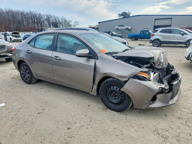 Фото 4 с аукциона – 2016 TOYOTA COROLLA с VIN 2T1BURHE4GC516489