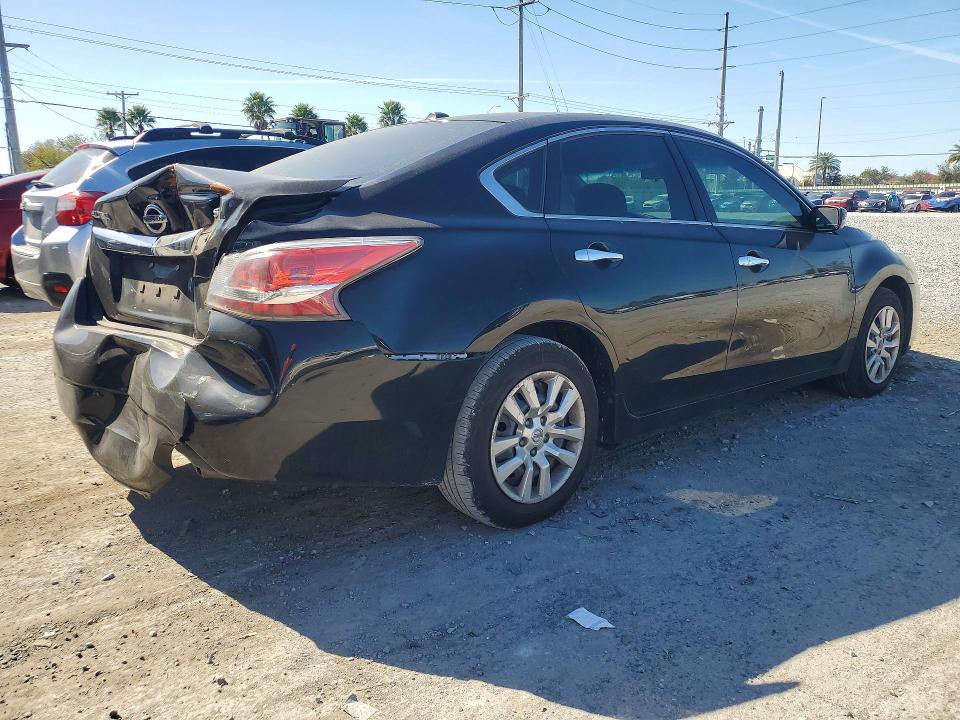 Photo 3 from auction – 2015 NISSAN ALTIMA with VIN 1N4AL3AP0FN894978