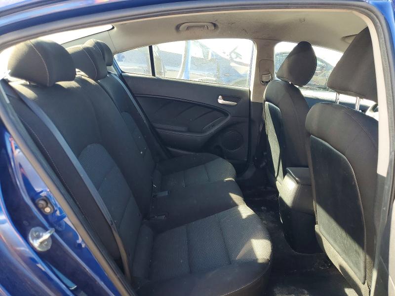 Photo 10 from auction – 2018 KIA FORTE LX with VIN 3KPFK4A78JE213911