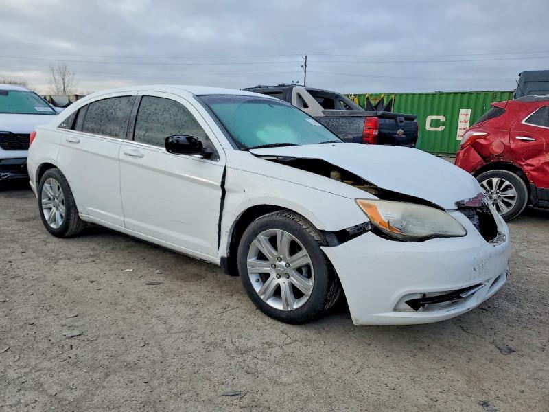Photo 4 from auction – 2012 CHRYSLER 200 with VIN 1C3CCBBB3CN131465