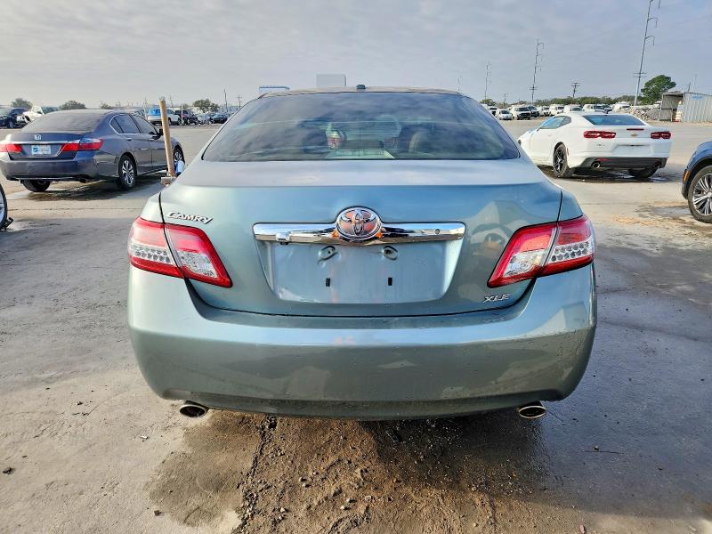 Photo 6 from auction – 2011 TOYOTA CAMRY SE with VIN 4T1BK3EKXBU632526