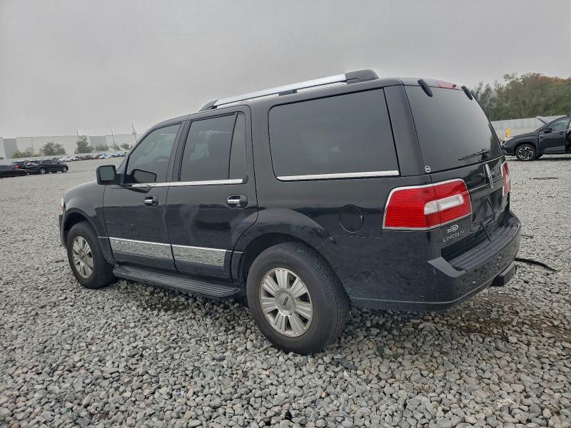 Photo 2 from auction – 2007 LINCOLN NAVIGATOR with VIN 5LMFU27547LJ04049