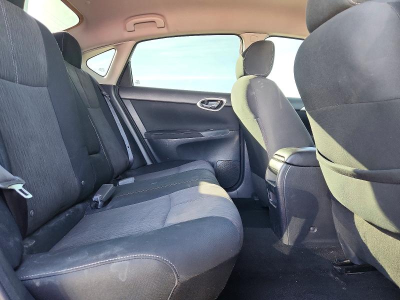 Photo 10 from auction – 2015 NISSAN SENTRA S with VIN 3N1AB7AP1FL673817