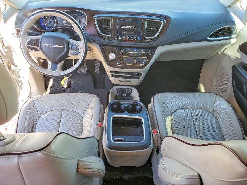 Photo 8 from auction – 2019 CHRYSLER PACIFICA L with VIN 2C4RC1GGXKR552542