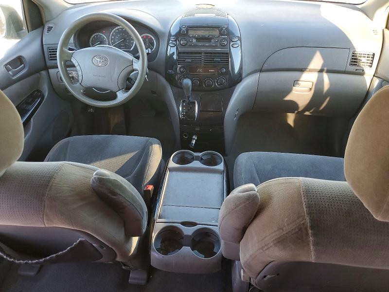 Photo 8 from auction – 2004 TOYOTA SIENNA CE with VIN 5TDZA23C04S107204