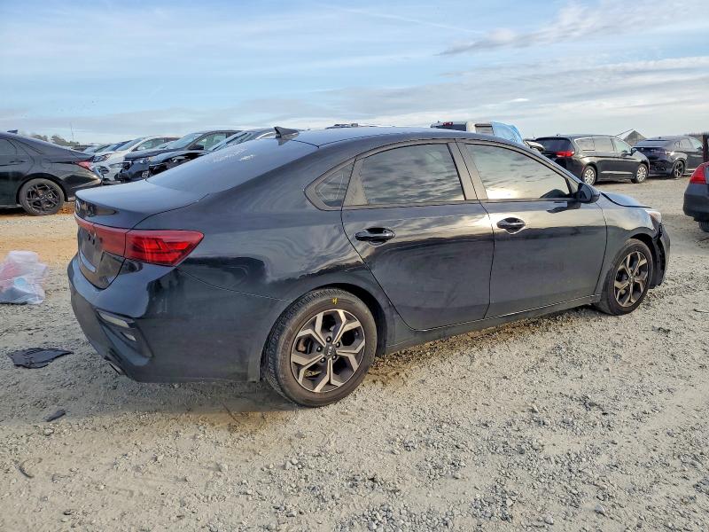 Photo 3 from auction – 2021 KIA FORTE with VIN 3KPF24AD6ME365146