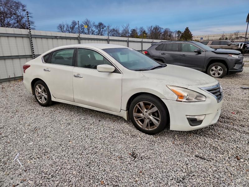 Photo 4 from auction – 2013 NISSAN ALTIMA 2.5 with VIN 1N4AL3AP0DC208754