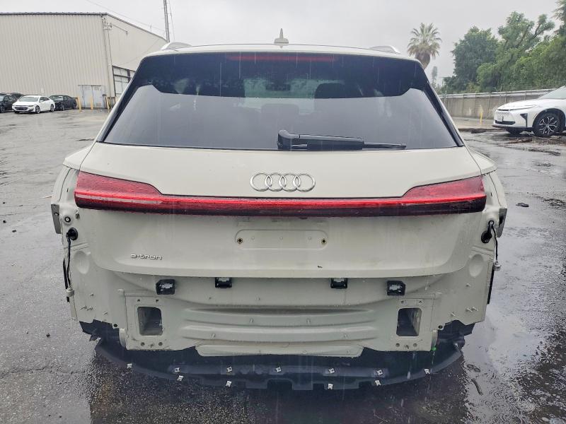 Photo 6 from auction – 2019 AUDI E-TRON PRE with VIN WA1VABGE7KB021588