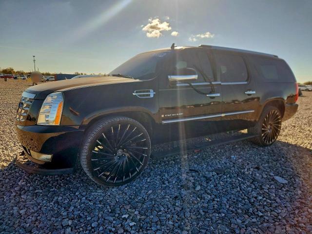 CADILLAC ESCALADE E 2010 with VIN 1GYUKJEF4AR116372 - Photo from auction