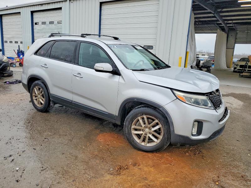 Photo 4 from auction – 2014 KIA SORENTO with VIN 5XYKT3A67EG478437