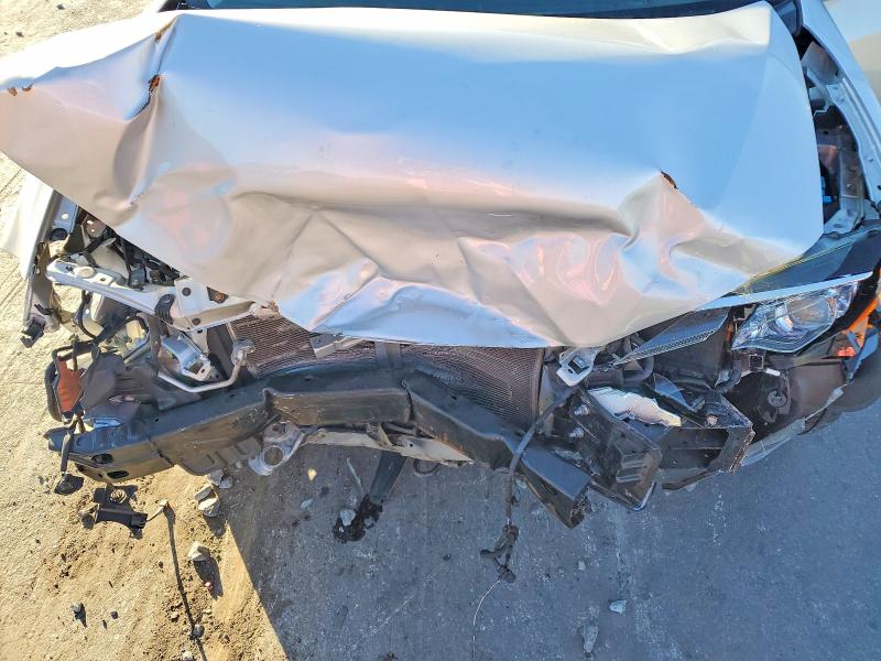 Photo 11 from auction – 2018 TOYOTA COROLLA with VIN 2T1BURHE2JC995440