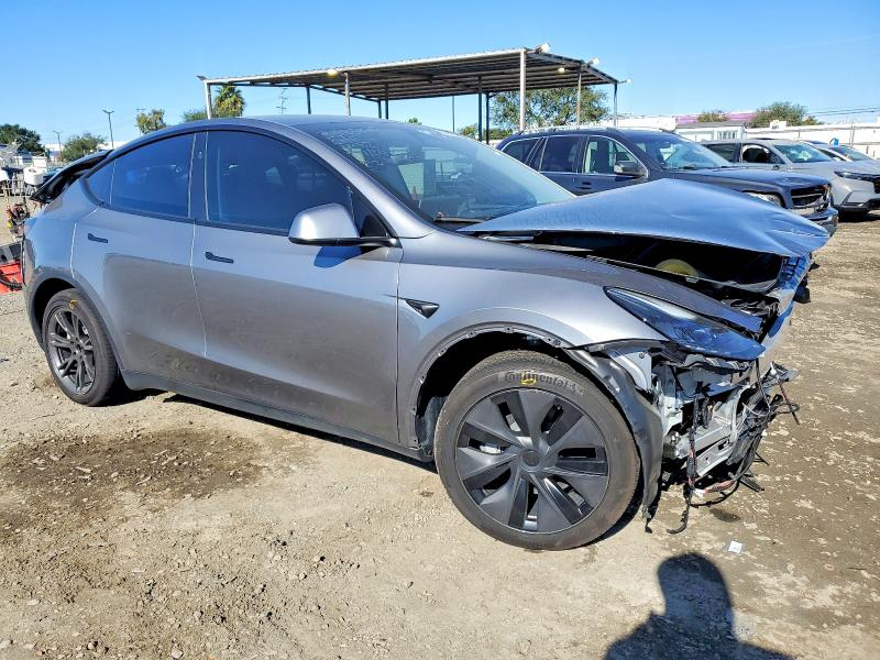 Photo 4 from auction – 2025 TESLA MODEL Y with VIN 7SAYGDED8SF314150