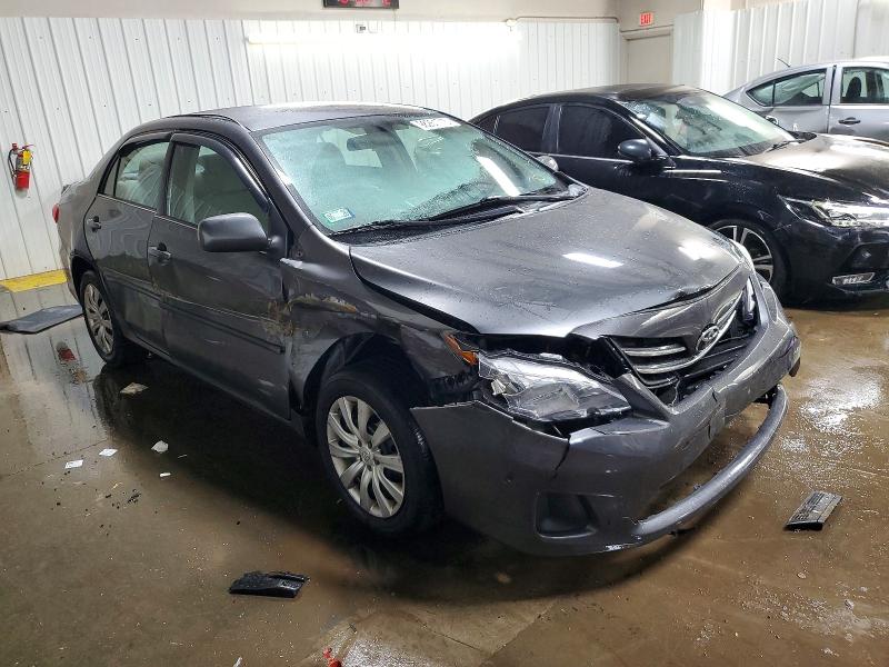 Photo 4 from auction – 2013 TOYOTA COROLLA with VIN 2T1BU4EE8DC017570