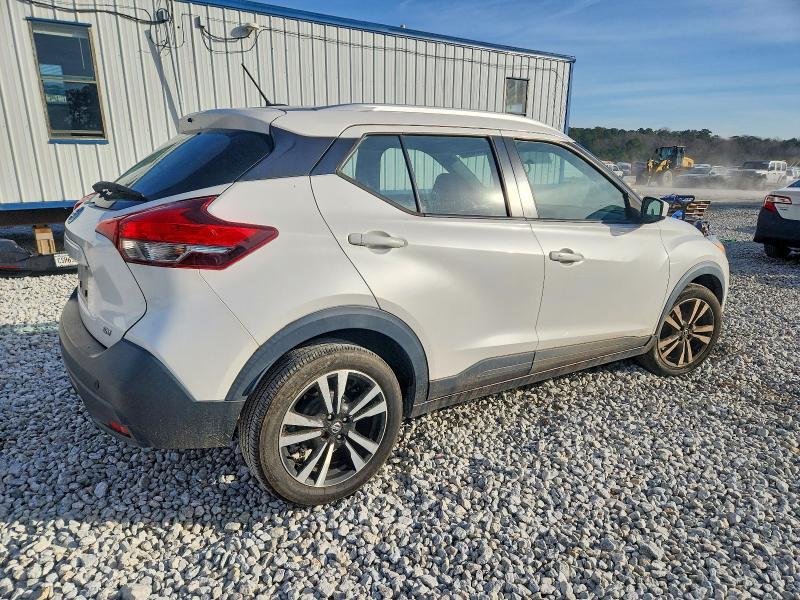 Photo 3 from auction – 2018 NISSAN KICKS with VIN 3N1CP5CUXJL532769