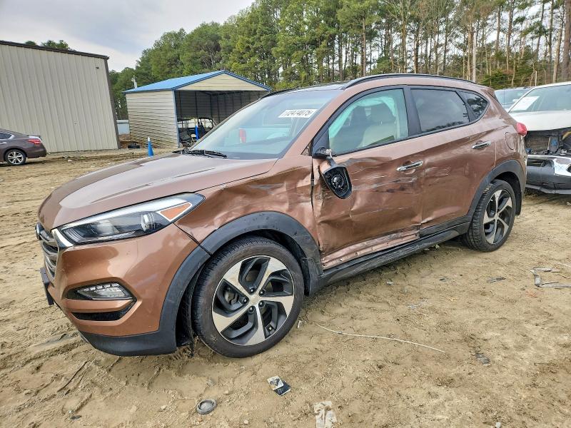 HYUNDAI TUCSON LIM 2016 with VIN KM8J33A28GU064461 - Photo from auction