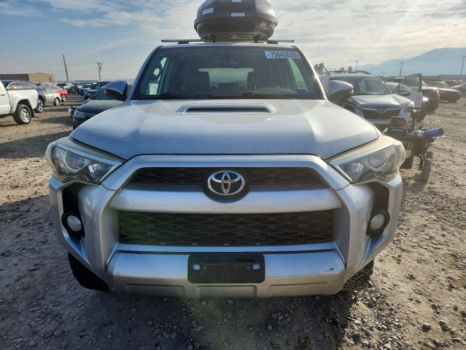 Photo 5 from auction – 2016 TOYOTA 4RUNNER with VIN JTEBU5JR5G5332015