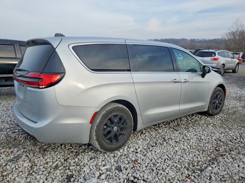 Photo 3 from auction – 2023 CHRYSLER PACIFICA T with VIN 2C4RC1BG4PR571733