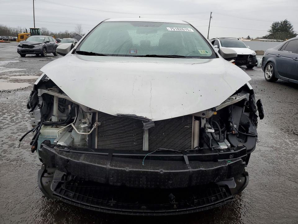 Photo 5 from auction – 2014 TOYOTA COROLLA L with VIN 2T1BURHE4EC155293