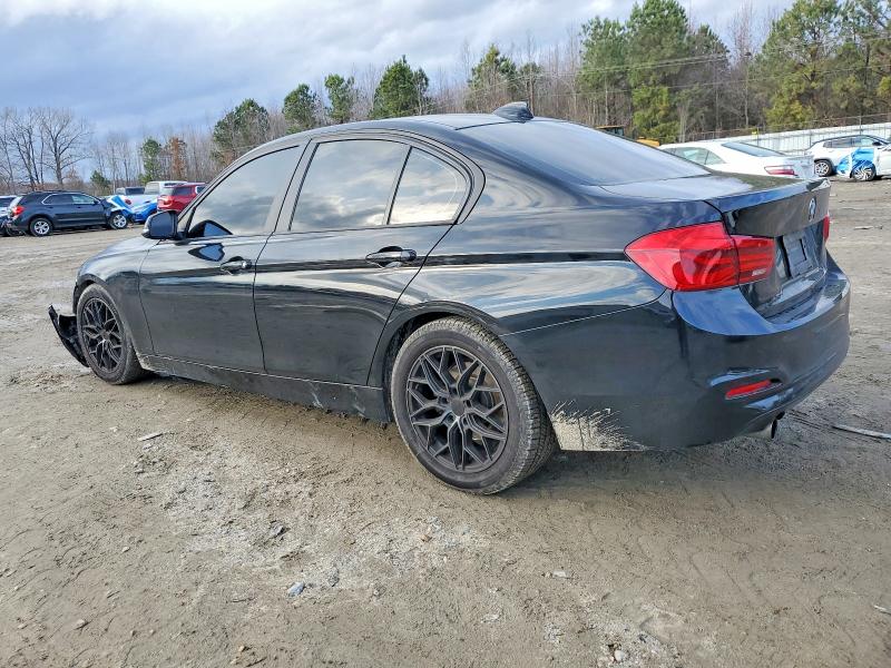 صورة رقم 2 من المزاد - 2016 BMW 320 I مع VIN WBA8E1G57GNT35875