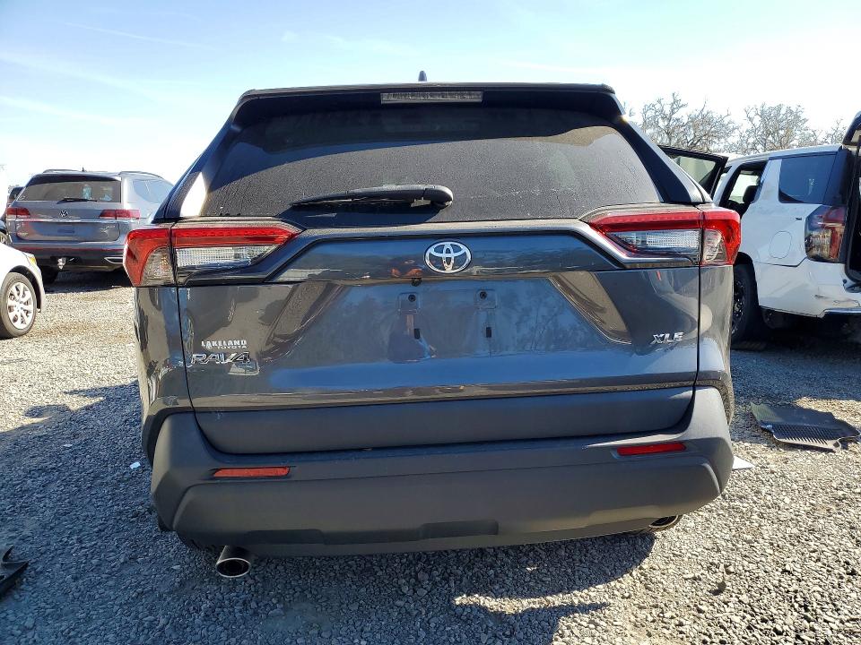Photo 6 from auction – 2024 TOYOTA RAV4 with VIN 2T3W1RFV5RC265795