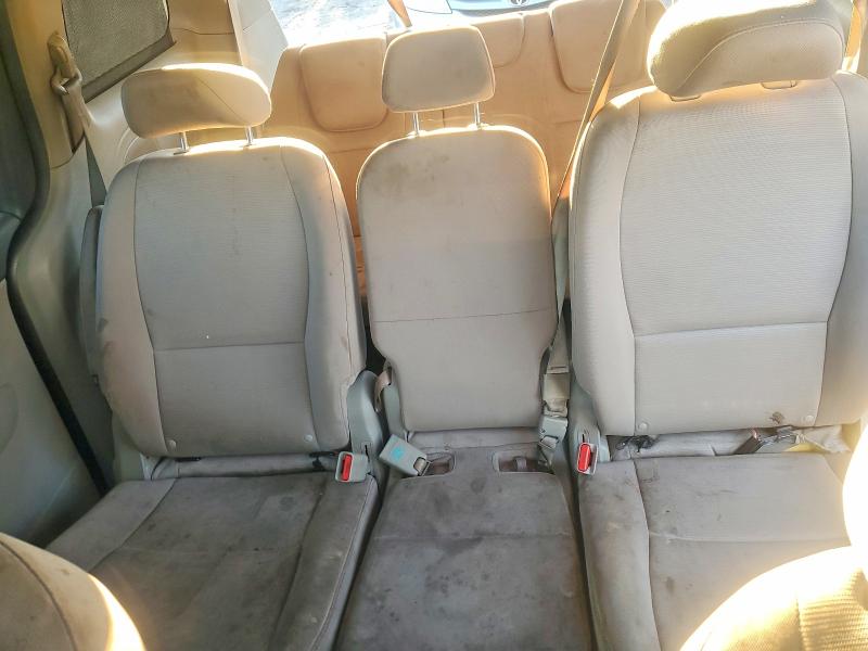 Photo 10 from auction – 2015 KIA SEDONA LX with VIN KNDMB5C14F6045073