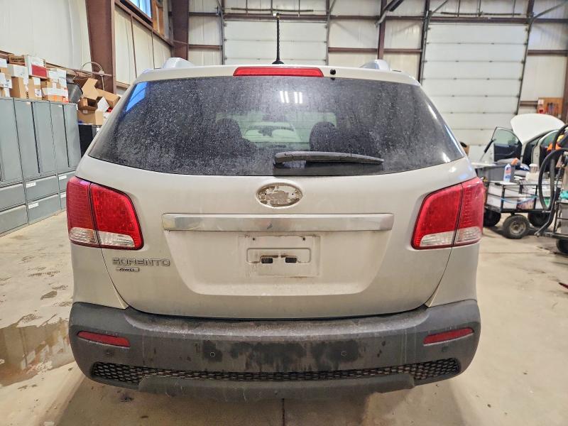 Photo 6 from auction – 2012 KIA SORENTO with VIN 5XYKTCA65CG286995