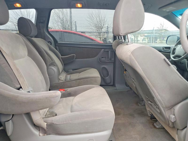 Photo 11 from auction – 2010 TOYOTA SIENNA LE with VIN 5TDJK4CC8AS030583