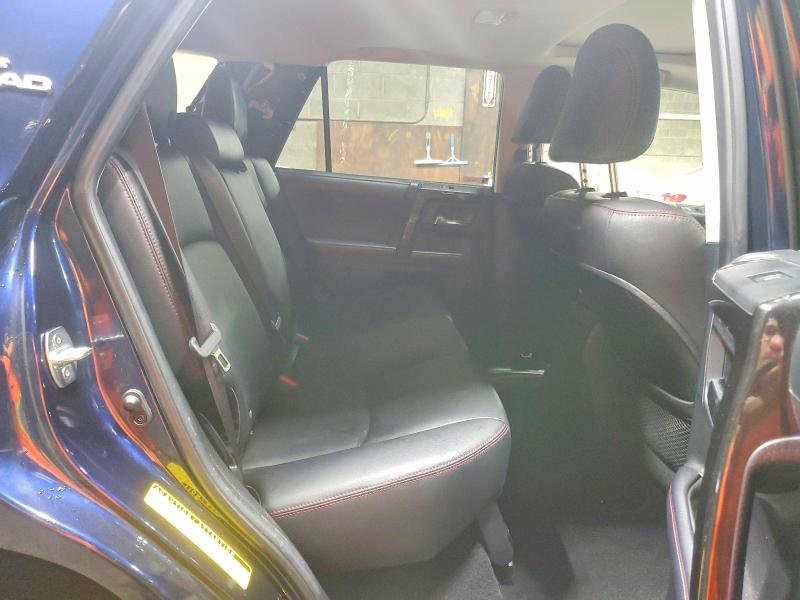 Photo 11 from auction – 2018 TOYOTA 4RUNNER SR with VIN JTEBU5JR3J5544497