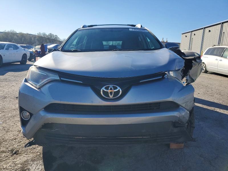 Photo 5 from auction – 2016 TOYOTA RAV4 with VIN 2T3WFREV1GW296511