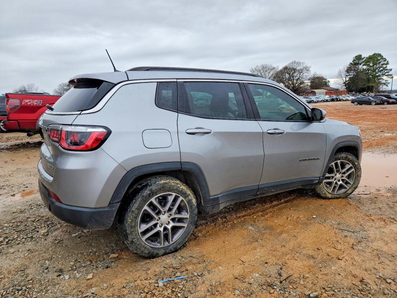 Photo 3 from auction – 2020 JEEP COMPASS with VIN 3C4NJCBB5LT198844