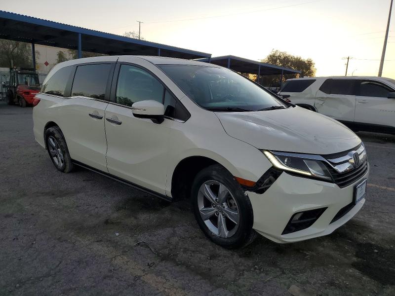 Photo 4 from auction – 2018 HONDA ODYSSEY with VIN 5FNRL6H70JB096962