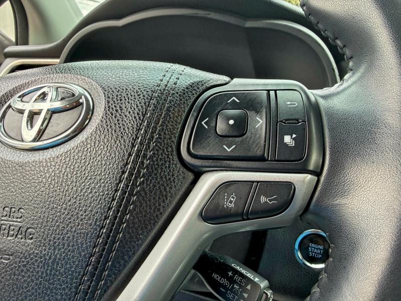 Photo 12 from auction – 2018 TOYOTA HIGHLANDER with VIN 5TDYZRFHXJS243386