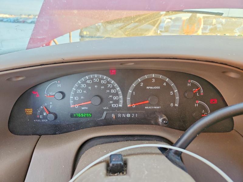 Photo 9 from auction – 2000 FORD EXPEDITION with VIN 1FMEU17L4YLB51333