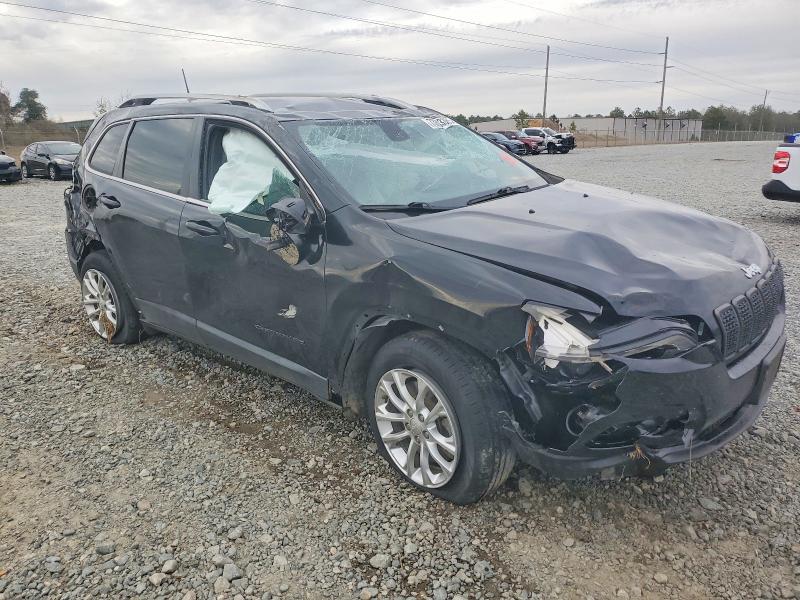 Photo 4 from auction – 2019 JEEP CHEROKEE L with VIN 1C4PJLCB0KD325656