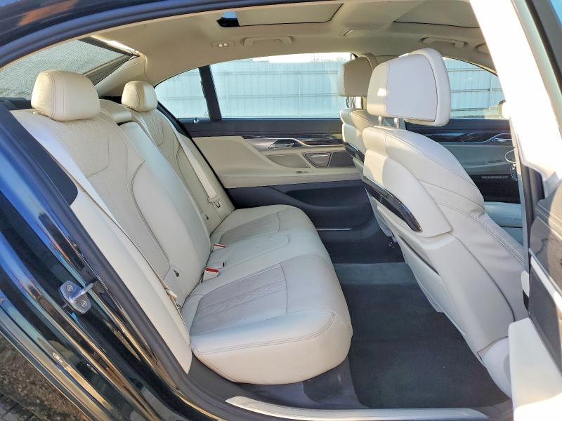 Photo 10 from auction – 2016 BMW 750 XI with VIN WBA7F2C52GG419109