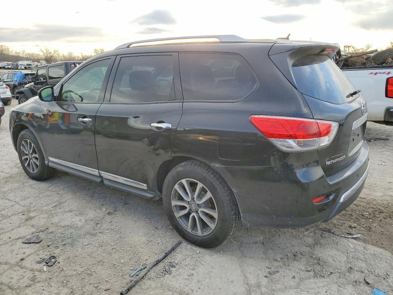 Photo 2 from auction – 2013 NISSAN PATHFINDER with VIN 5N1AR2MM1DC641693