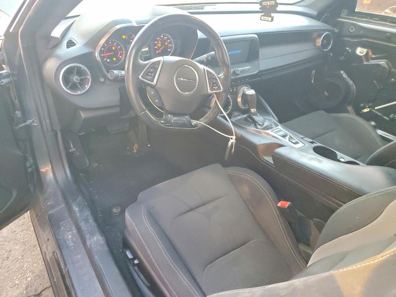 Photo 8 from auction – 2018 CHEVROLET CAMARO LT with VIN 1G1FB1RS2J0122934