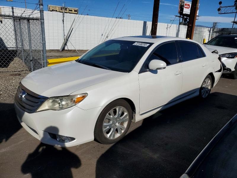 TOYOTA AVALON BAS 2012 con VIN 4T1BK3DB7CU450799 - Foto de la subasta