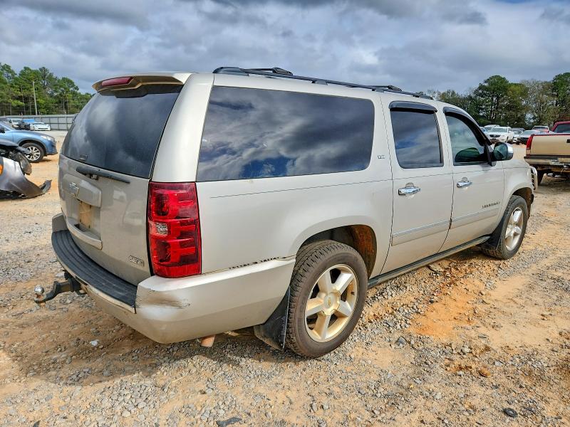 Photo 3 from auction – 2009 CHEVROLET SUBURBAN with VIN 1GNFC36079R251687