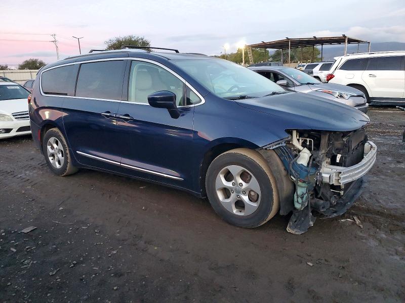 Photo 4 from auction – 2017 CHRYSLER PACIFICA T with VIN 2C4RC1EG2HR514296