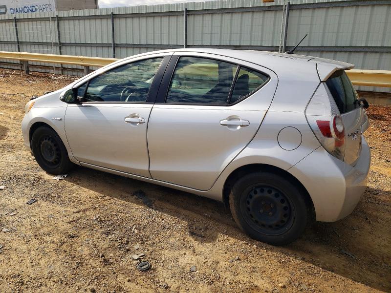 Photo 2 from auction – 2013 TOYOTA PRIUS C with VIN JTDKDTB37D1551838