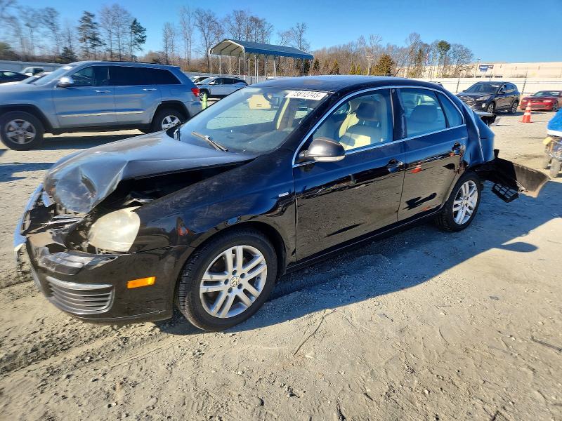 VOLKSWAGEN JETTA WOLF 2007 z numerem VIN 3VWEF71K97M067309 - Zdjęcie z aukcji