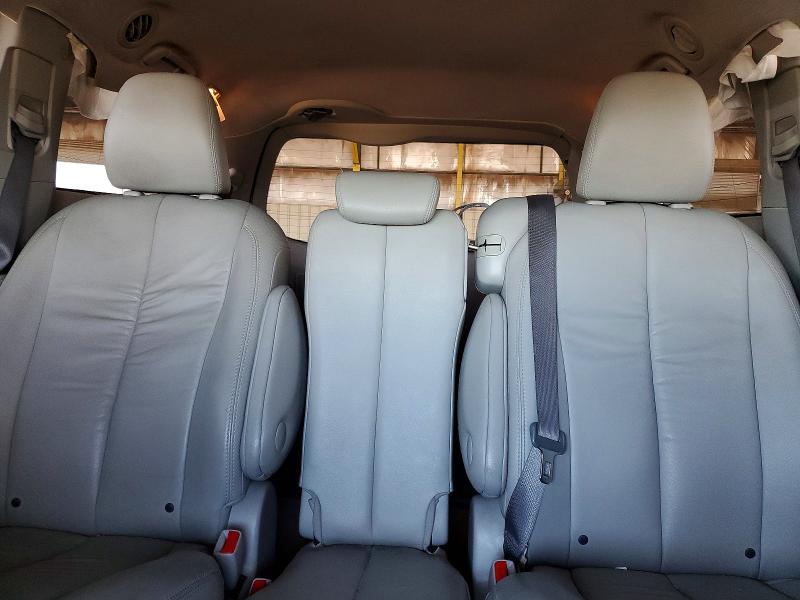 Photo 10 from auction – 2011 TOYOTA SIENNA with VIN 5TDYK3DC9BS172630