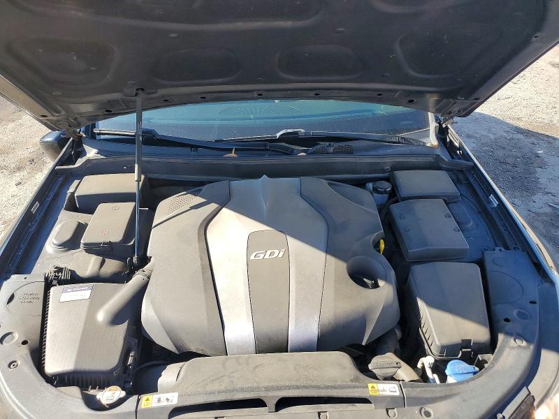 Photo 11 from auction – 2014 HYUNDAI GENESIS 3. with VIN KMHGC4DDXEU265577