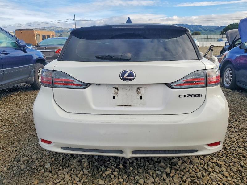 Photo 6 from auction – 2011 LEXUS CT 200 with VIN JTHKD5BHXB2034160