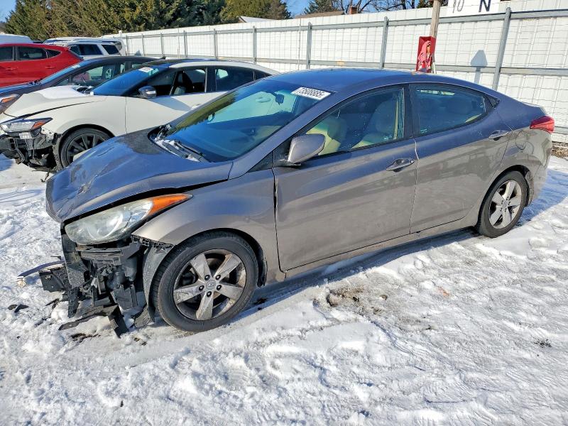 HYUNDAI ELANTRA GL 2013 with VIN 5NPDH4AE6DH253473 - Photo from auction