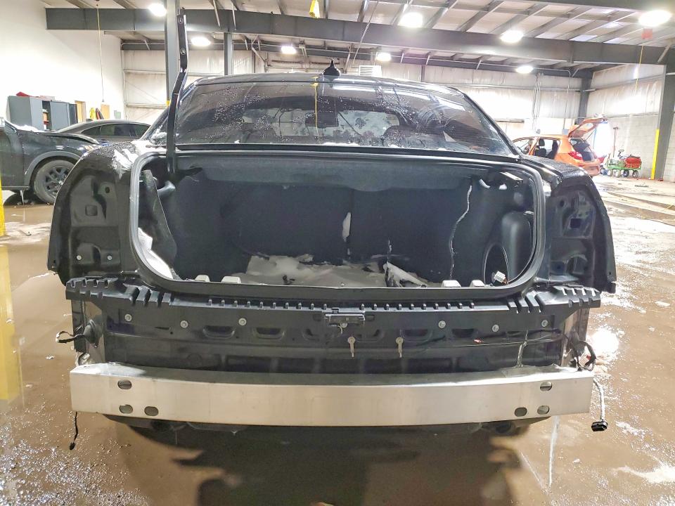 Photo 6 from auction – 2023 CHRYSLER 300 with VIN 2C3CCABT0PH569653